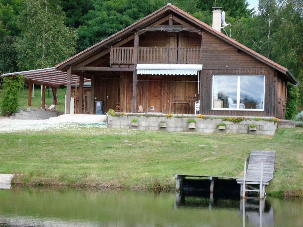 Lieux-Au-Lac Augignac Exterior photo